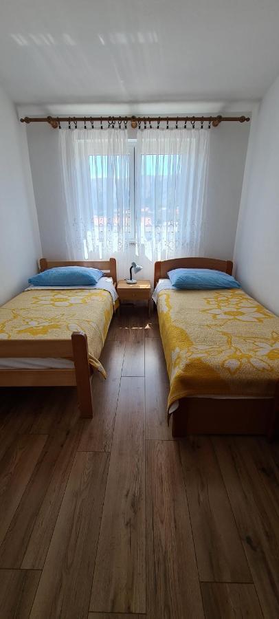 Apartments Jele Baska  Exterior photo