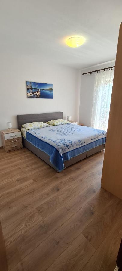 Apartments Jele Baska  Exterior photo